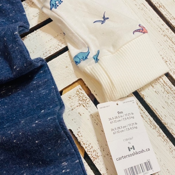 BNWT Carter’s one piece outfit 9Mo - Picture 3 of 3